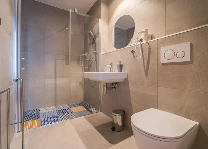 Adalbert Hotel 4*